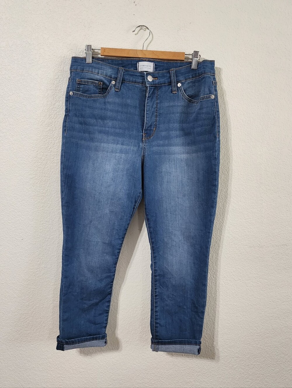 Crown & Ivy High Rise Skinny Crop Jean 12P